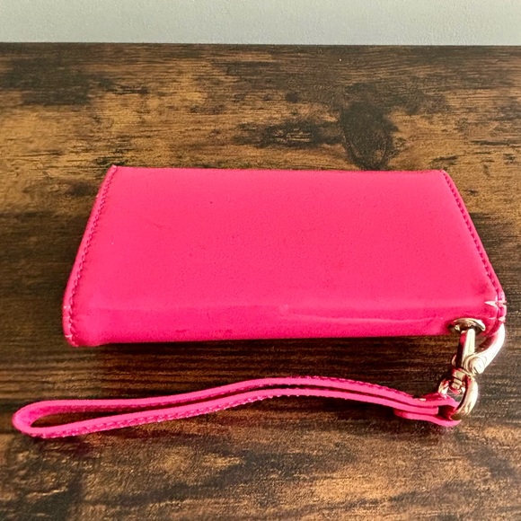 •SOLD•| Kate Spade| Fuchsia Pink Folding Patent Leather Small Wallet Wristlet - Picture 3 of 5